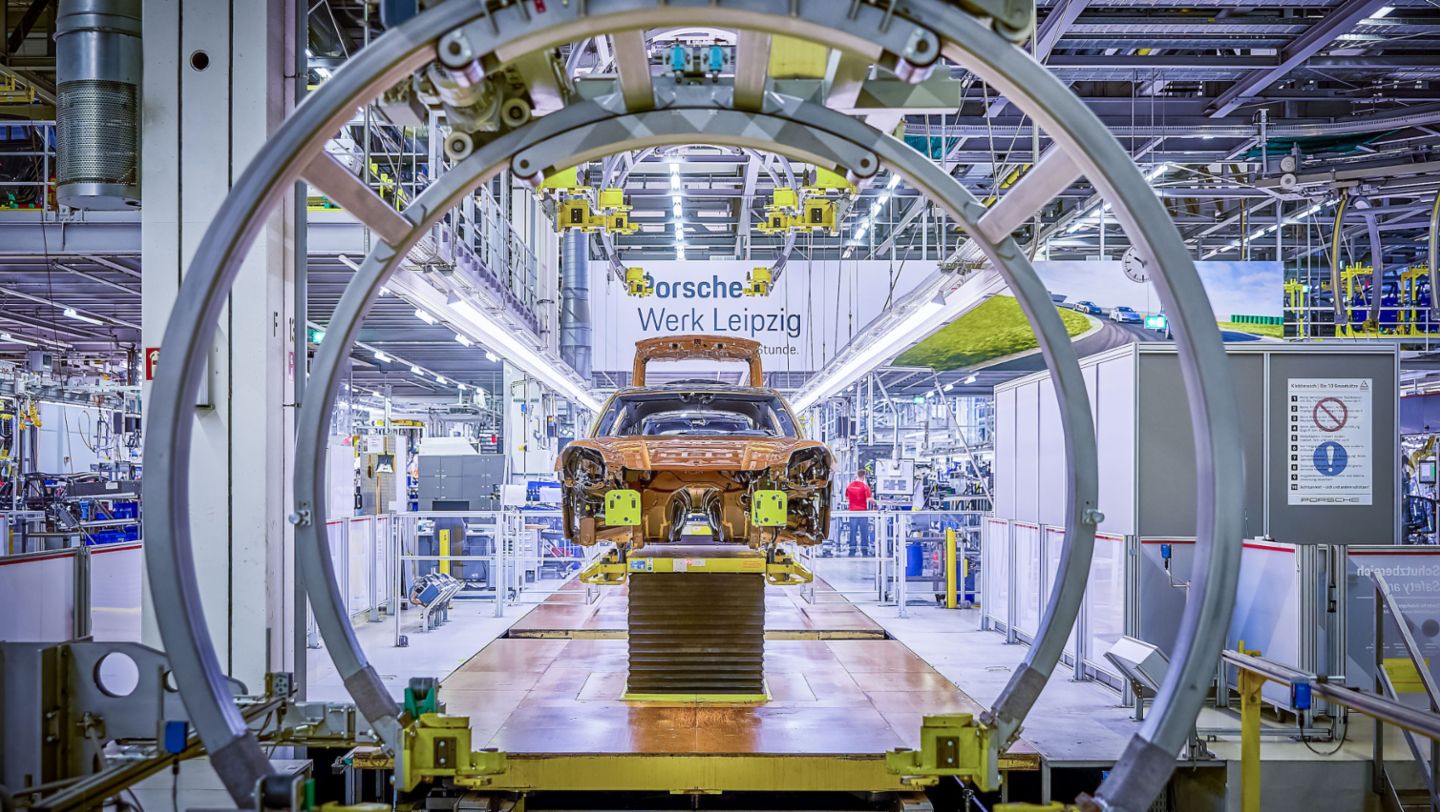 Montage, Porsche Werk Leipzig, 2024, Porsche AG