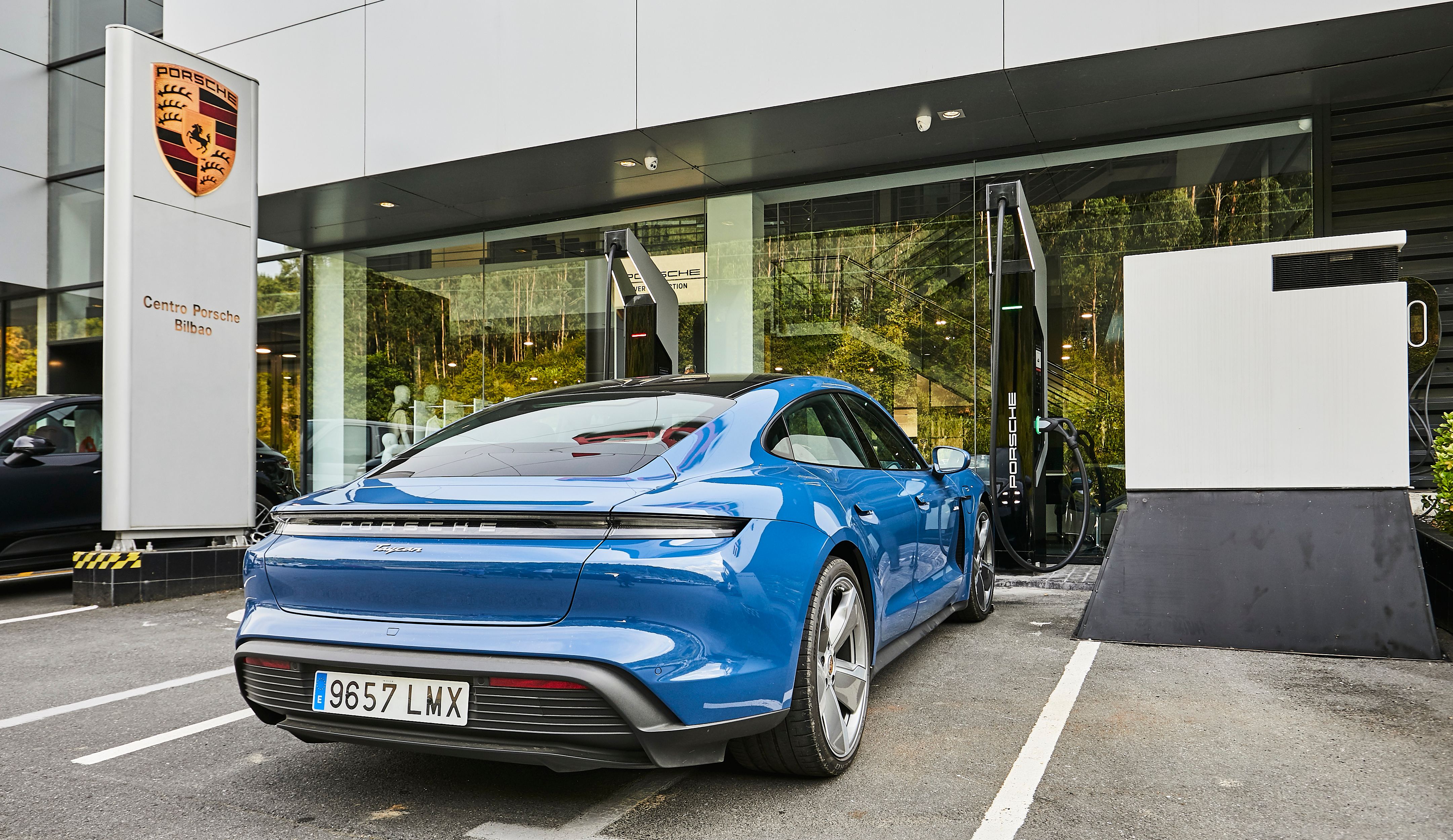 Porsche Taycan, ruta Madrid - Bilbao, 2021, Porsche Ibérica